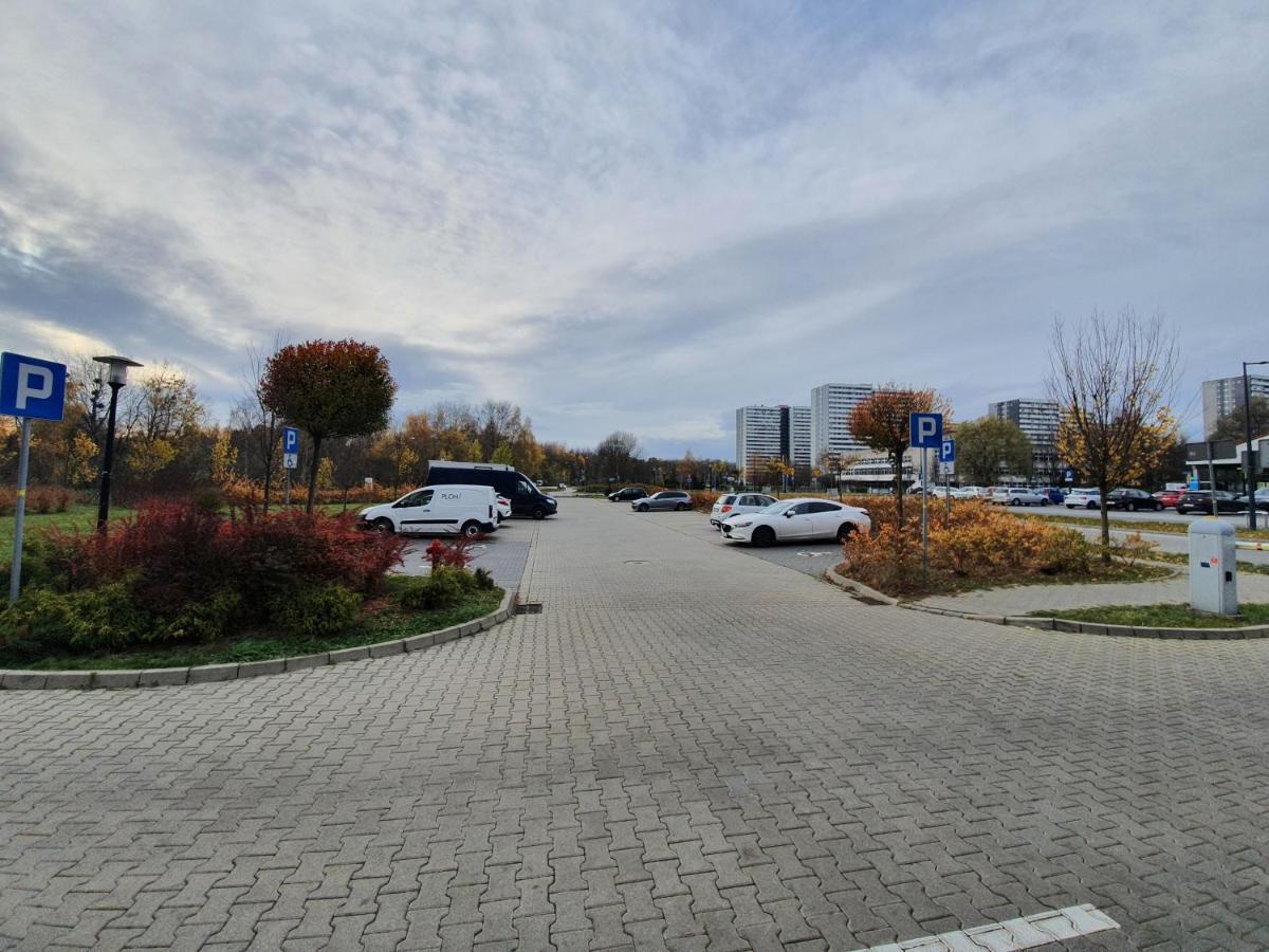 Apartament Wsrod 1000Cy Swiatel - Z Parkingiem W Hali Garazowej- Duzy Balkon Z Lezakami - Piekny Widok Noca Na Panorame Tysiaclecia Катовице Экстерьер фото