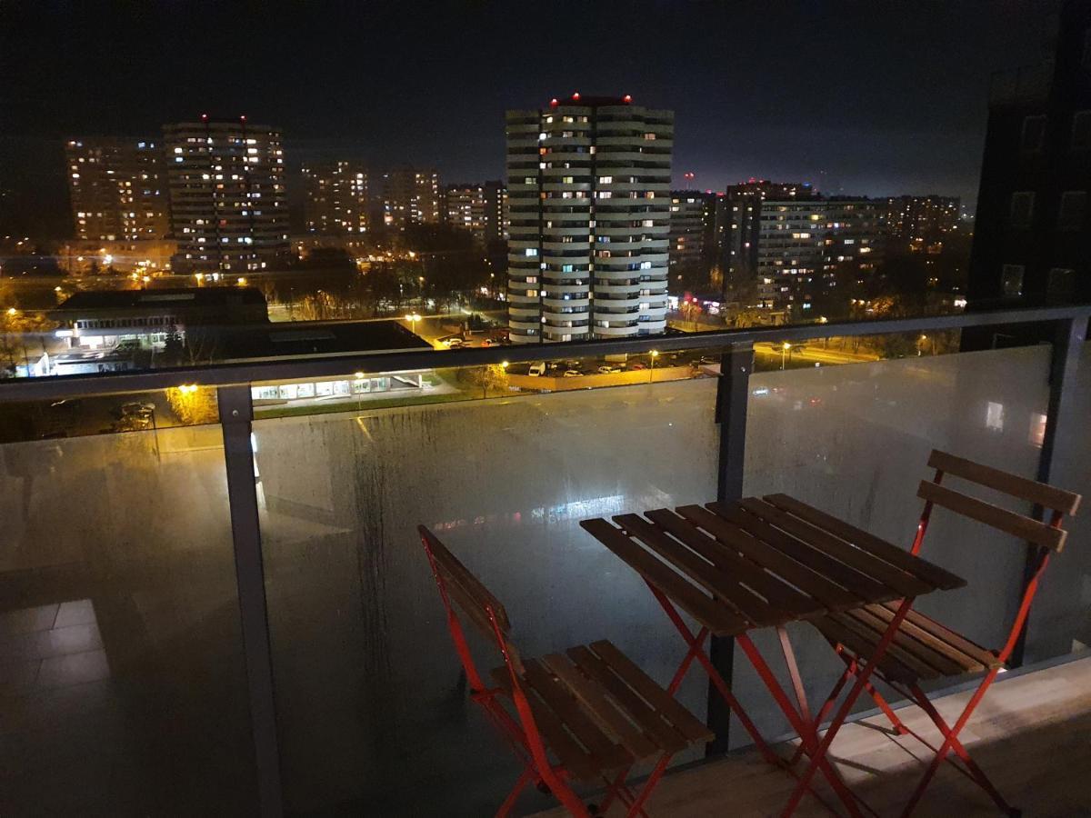 Apartament Wsrod 1000Cy Swiatel - Z Parkingiem W Hali Garazowej- Duzy Balkon Z Lezakami - Piekny Widok Noca Na Panorame Tysiaclecia Катовице Экстерьер фото